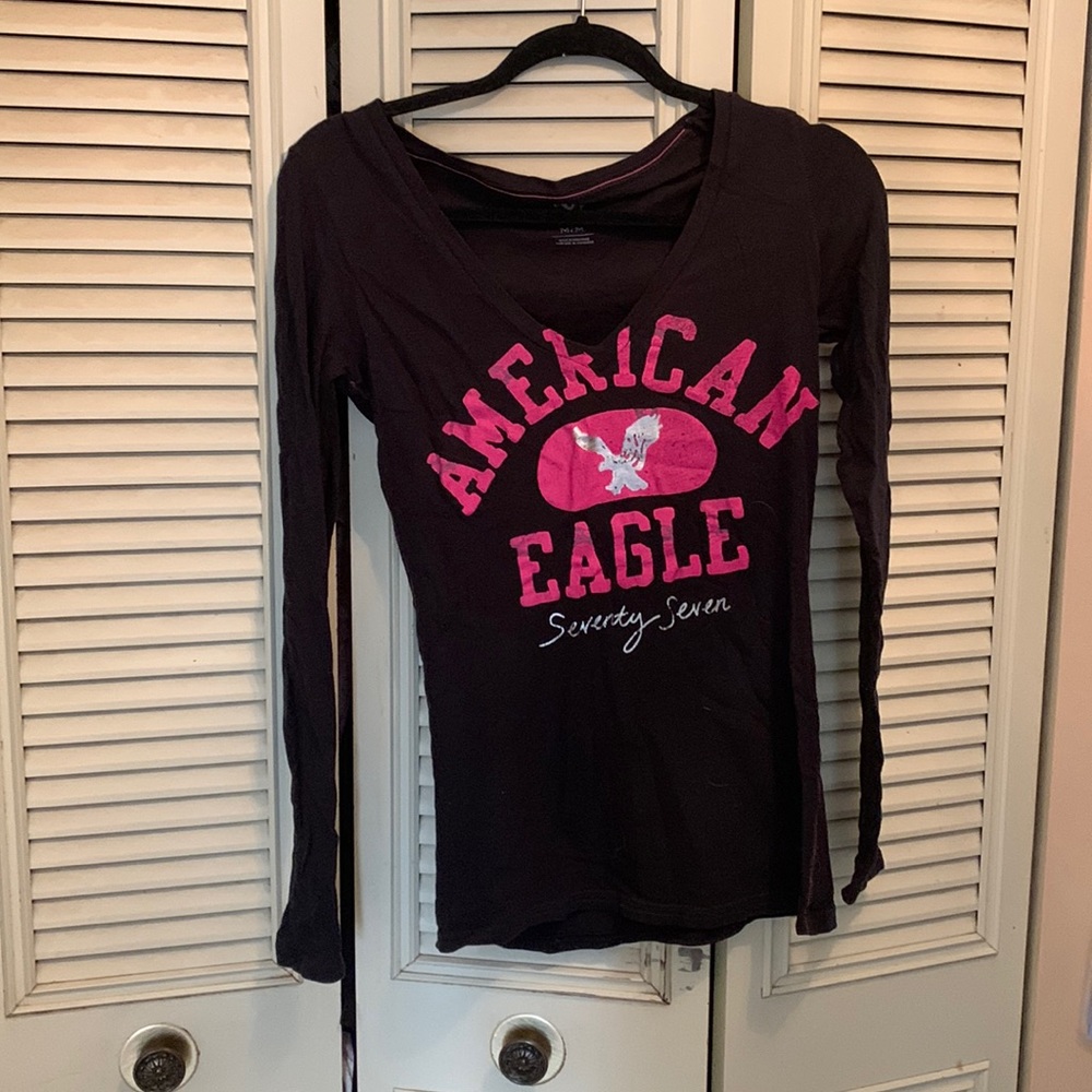 American eagle V-neck longsleeve
